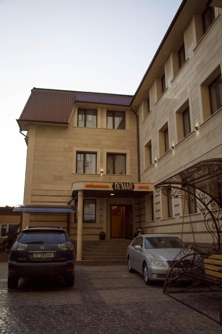 De'Mar Hotel Biskek Kültér fotó