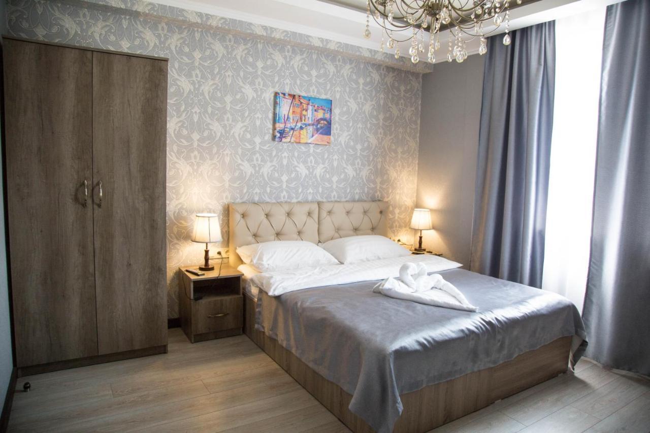 De'Mar Hotel Biskek Kültér fotó