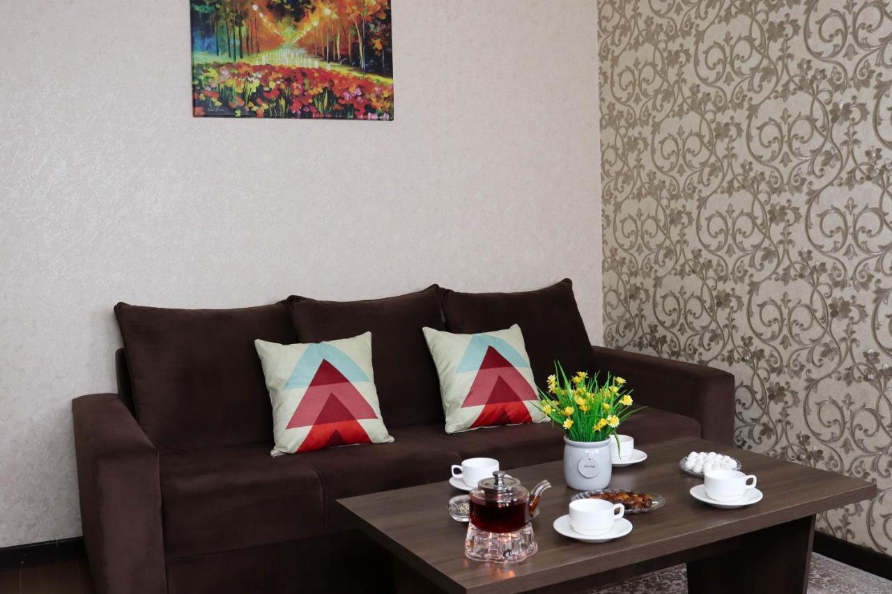 De'Mar Hotel Biskek Kültér fotó